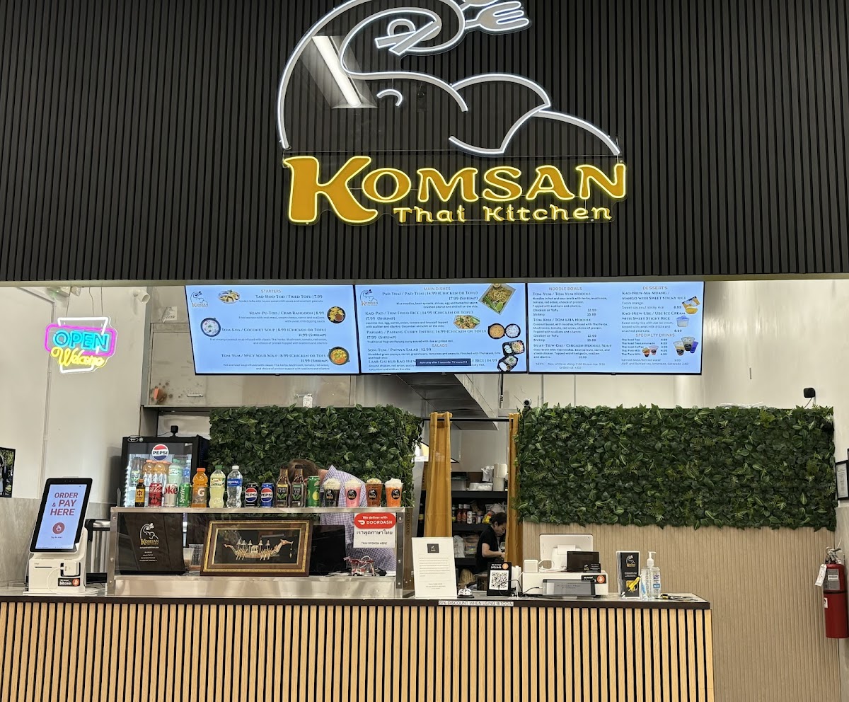 Komsan Thai Kitchen Photos 2
